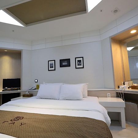 Bucheon Hotel Extérieur photo