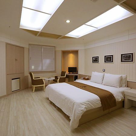 Bucheon Hotel Extérieur photo